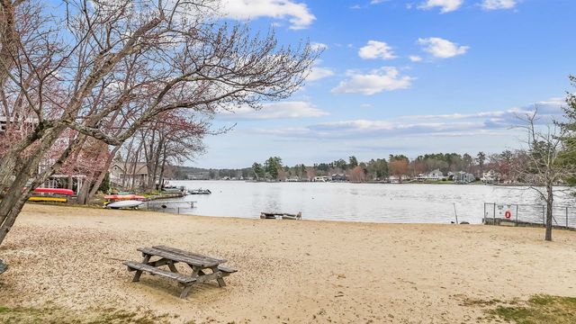 10 First Street, Windham, NH 03087