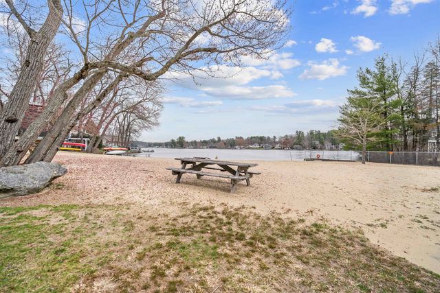 10 First Street, Windham, NH 03087