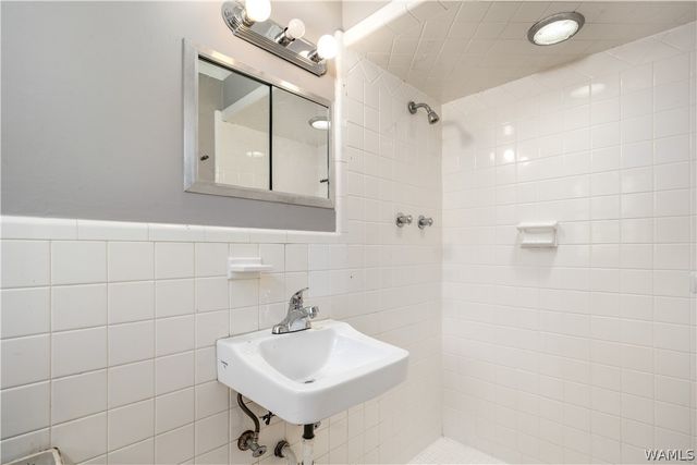 4019 Brookhill, Tuscaloosa, AL 35404