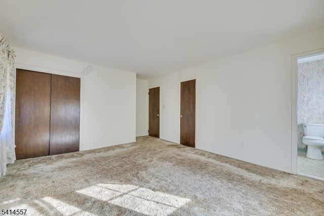 34 Stratford Cir, Edison Twp., NJ 08820