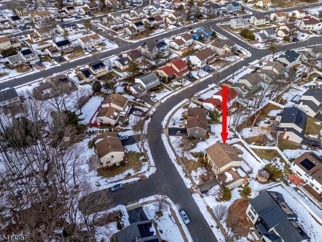 34 Stratford Cir, Edison Twp., NJ 08820