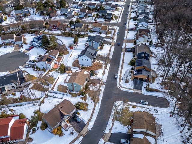 34 Stratford Cir, Edison Twp., NJ 08820