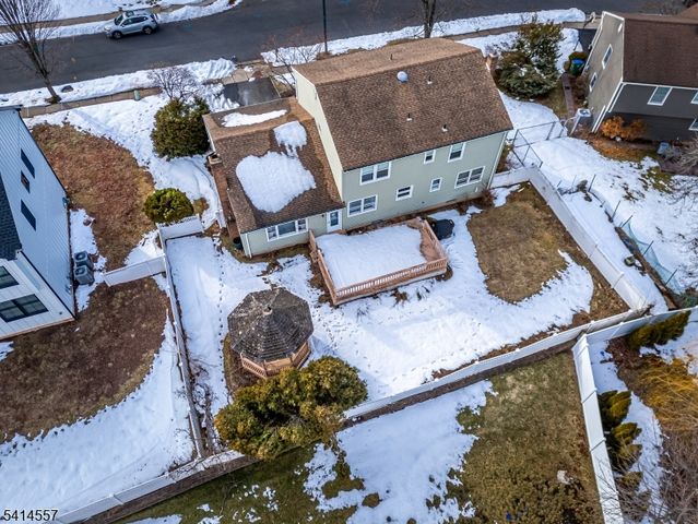 34 Stratford Cir, Edison Twp., NJ 08820