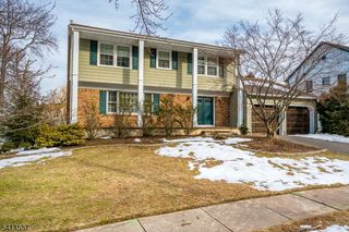 34 Stratford Cir, Edison Twp., NJ 08820