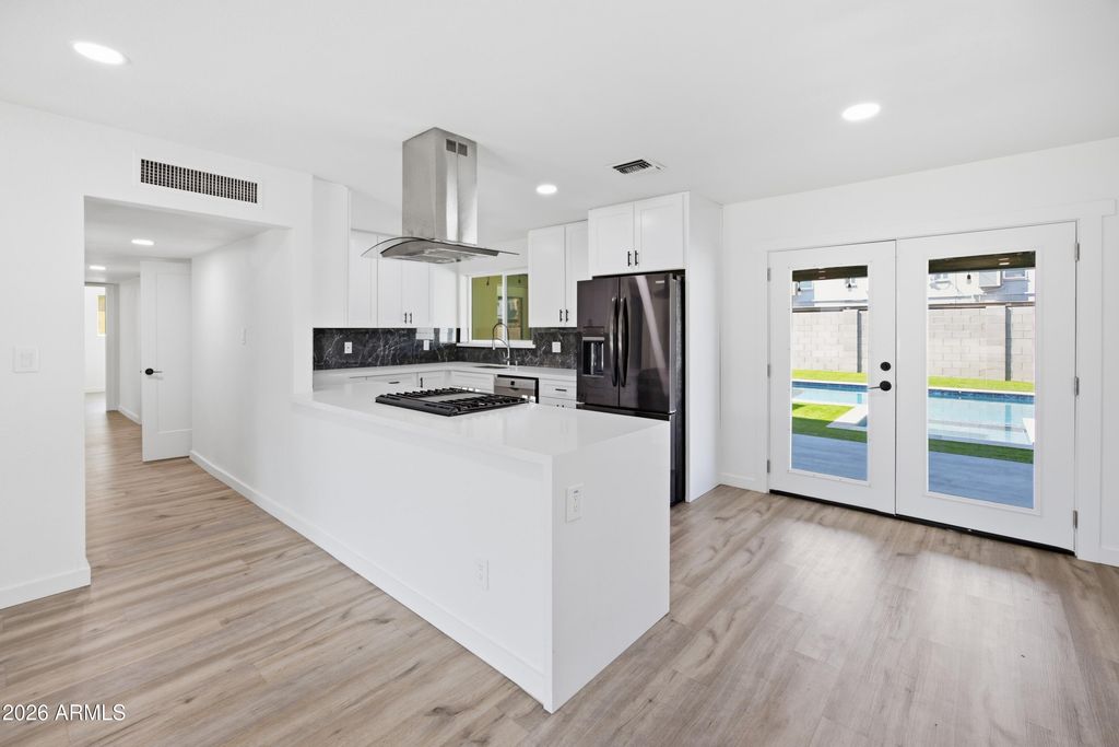 7634 E 3RD Street, Scottsdale, AZ 85251 — photo 2