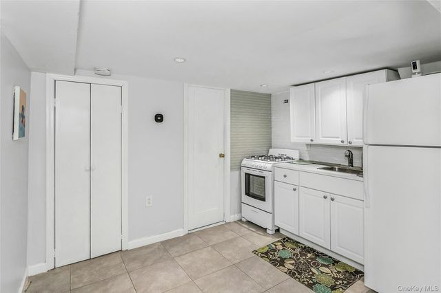 622 Wellelein Road, Uniondale, NY 11533