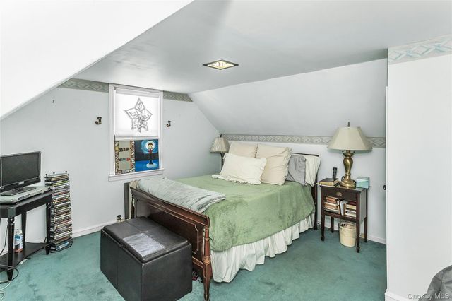 622 Wellelein Road, Uniondale, NY 11533