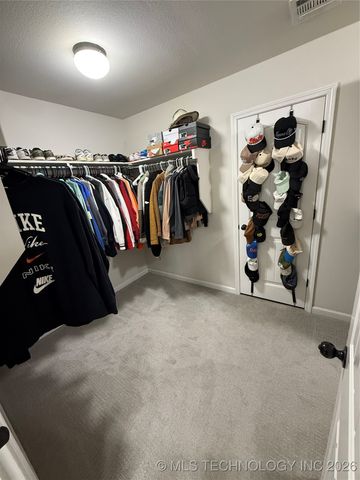 20601 E 32nd Street S, Broken Arrow, OK 74014