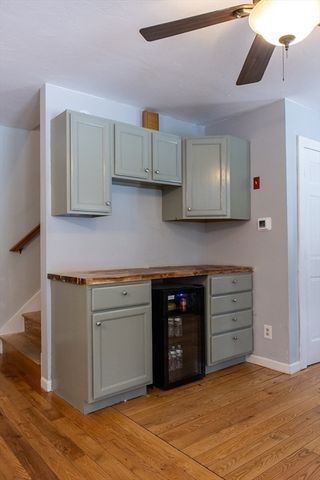 20 Paige Hill Rd, Brimfield, MA 01010