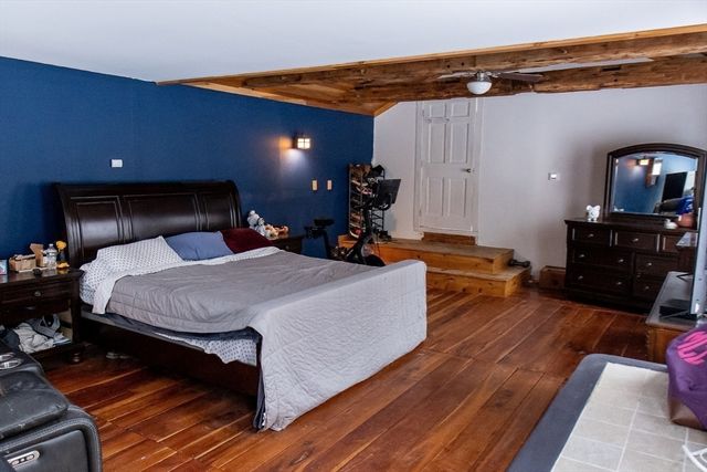 20 Paige Hill Rd, Brimfield, MA 01010