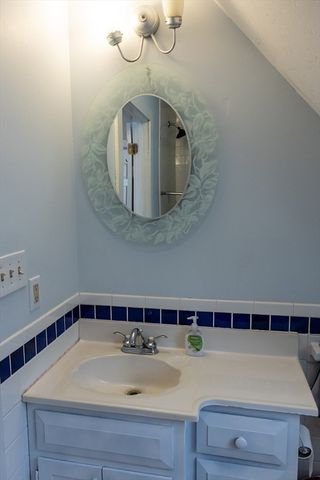 20 Paige Hill Rd, Brimfield, MA 01010