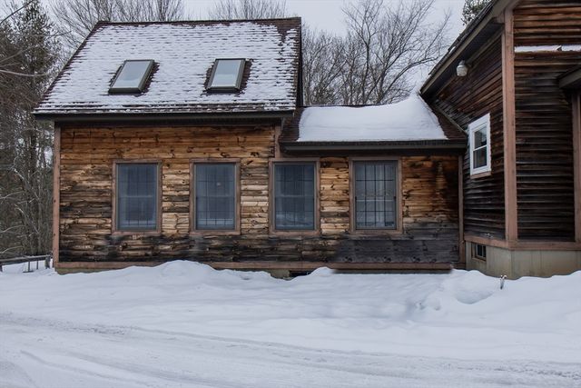 20 Paige Hill Rd, Brimfield, MA 01010