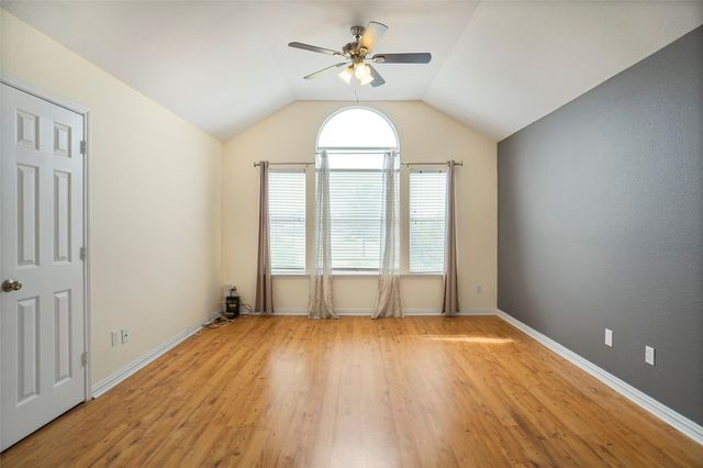 2960 S Bend Drive, Dallas, TX 75229