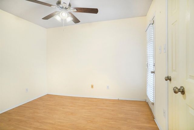 2960 S Bend Drive, Dallas, TX 75229