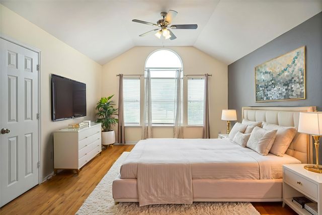 2960 S Bend Drive, Dallas, TX 75229
