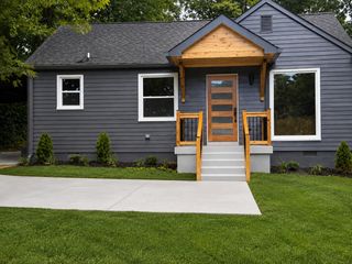 916 Goodbar Dr, Nashville, TN 37217