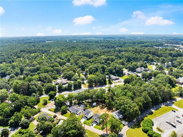 172 Llewellyn st, Clarkesville, GA 30523