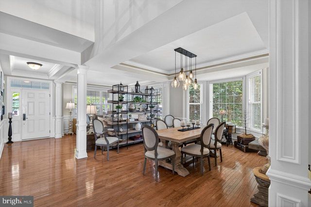 411 SERGEANT DR, Lambertville, NJ 08530