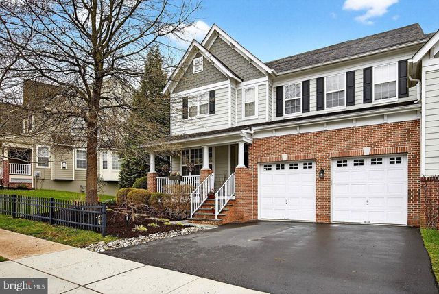 411 SERGEANT DR, Lambertville, NJ 08530