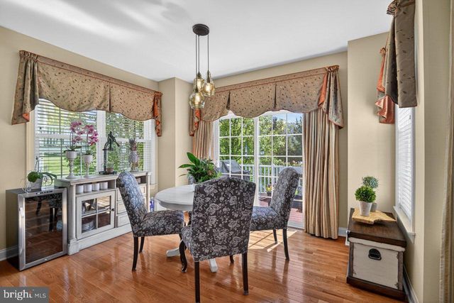 411 SERGEANT DR, Lambertville, NJ 08530