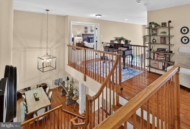 411 SERGEANT DR, Lambertville, NJ 08530