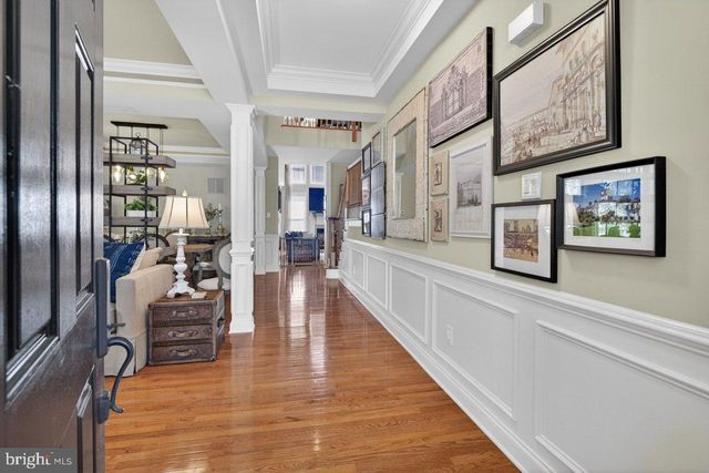 411 SERGEANT DR, Lambertville, NJ 08530
