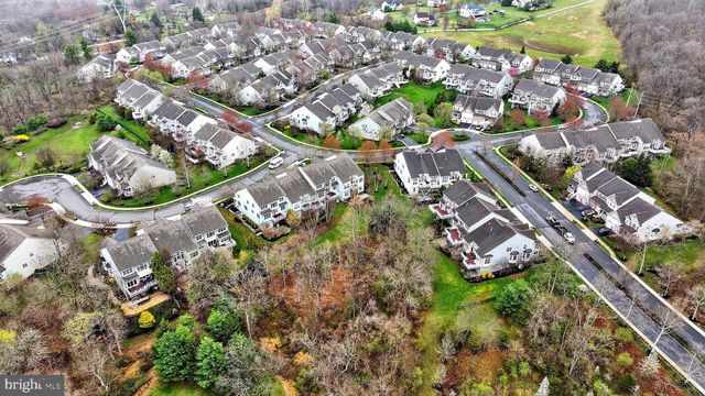 411 SERGEANT DR, Lambertville, NJ 08530