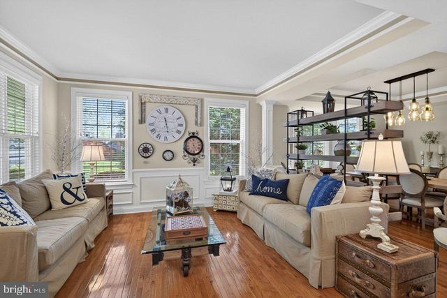 411 SERGEANT DR, Lambertville, NJ 08530