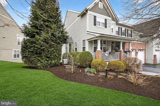 411 SERGEANT DR, Lambertville, NJ 08530