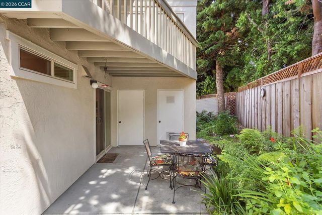 894 Lewelling Blvd 17, San Leandro, CA 94579