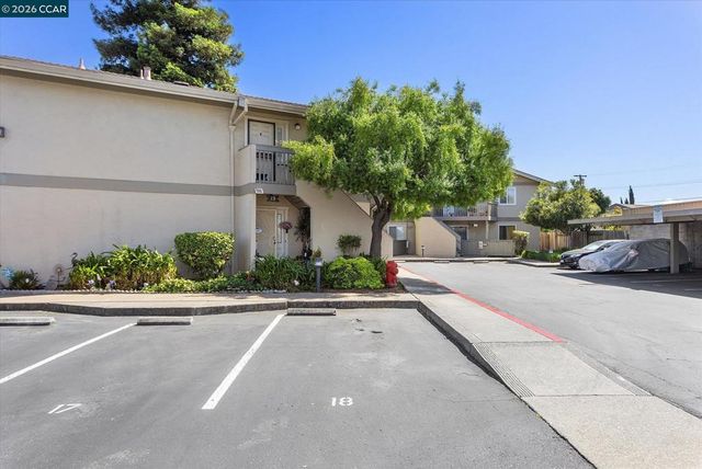 894 Lewelling Blvd 17, San Leandro, CA 94579