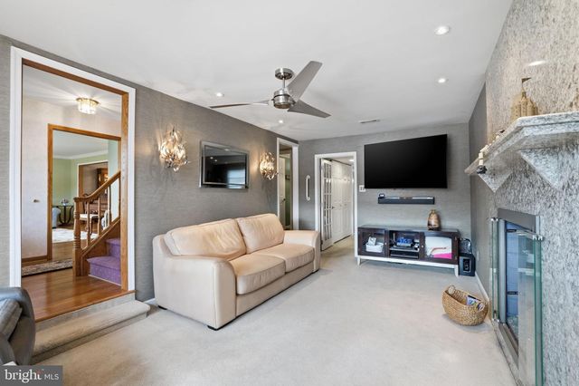 194 GIBSON AVE, Warminster, PA 18974