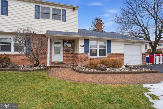 194 GIBSON AVE, Warminster, PA 18974