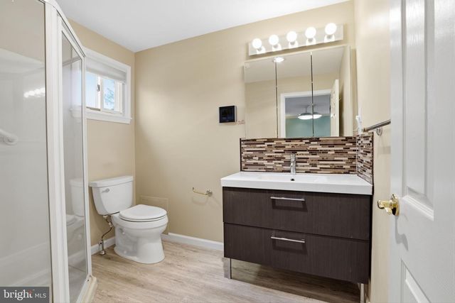 194 GIBSON AVE, Warminster, PA 18974