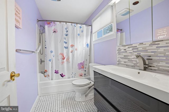 194 GIBSON AVE, Warminster, PA 18974