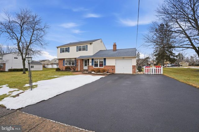 194 GIBSON AVE, Warminster, PA 18974