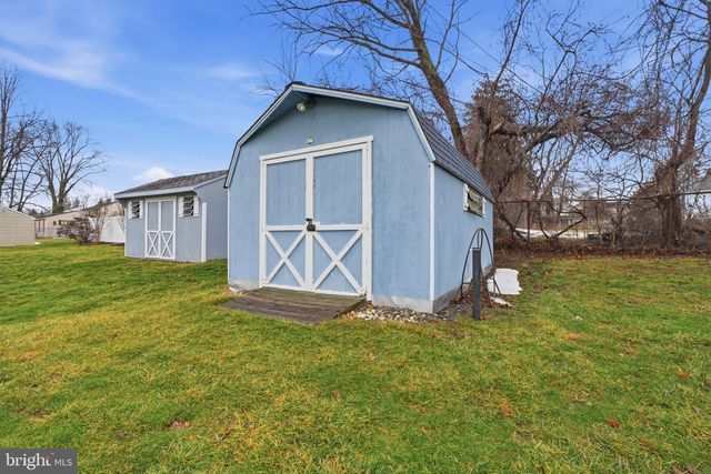 194 GIBSON AVE, Warminster, PA 18974