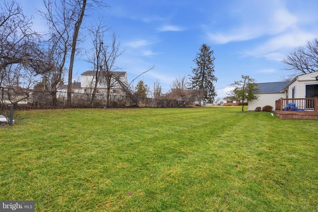 194 GIBSON AVE, Warminster, PA 18974