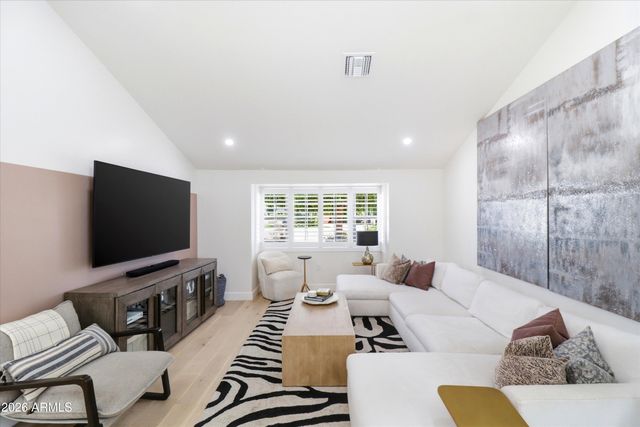 9002 N 81ST Street, Scottsdale, AZ 85258