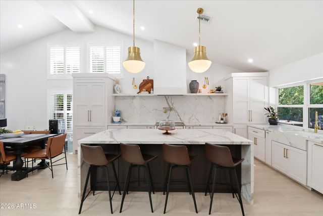 9002 N 81ST Street, Scottsdale, AZ 85258