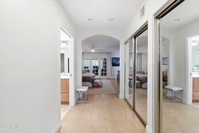 9002 N 81ST Street, Scottsdale, AZ 85258