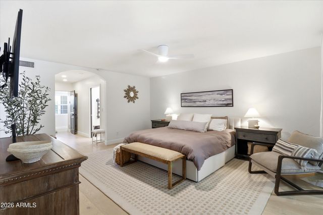 9002 N 81ST Street, Scottsdale, AZ 85258