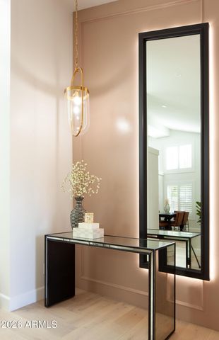 9002 N 81ST Street, Scottsdale, AZ 85258