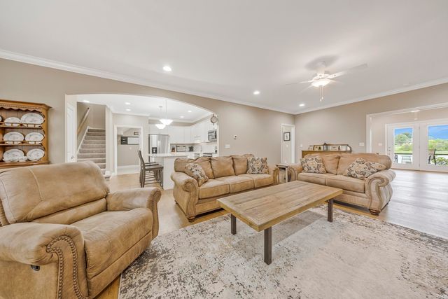 9354 Oak Point, Newburgh, IN 47630