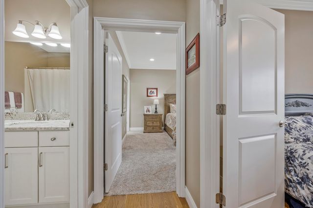 9354 Oak Point, Newburgh, IN 47630
