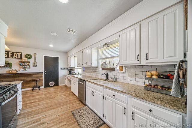 10594 E Birch Street, Claremore, OK 74019