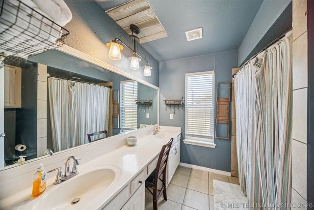 10594 E Birch Street, Claremore, OK 74019