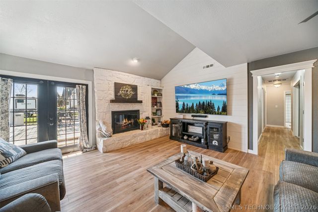 10594 E Birch Street, Claremore, OK 74019