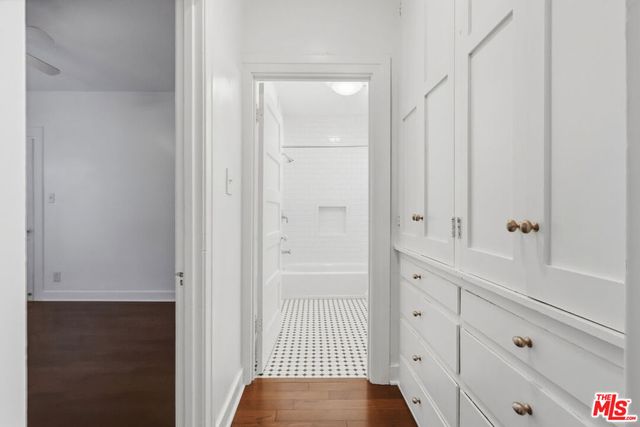 4407 Melbourne Avenue, Los Angeles, CA 90027