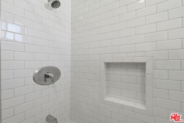 4407 Melbourne Avenue, Los Angeles, CA 90027